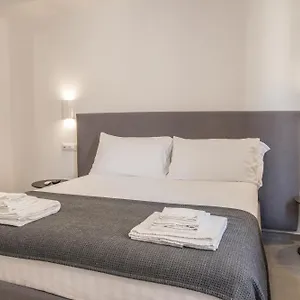 https://suitesgaribaldi.in-sardinia.net
